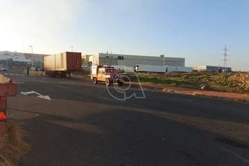 Incendio en una nave industrial de El Goro (Telde) donde se acumulan palets/TA.